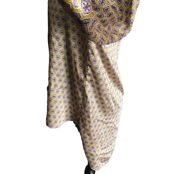 ZARA Printed PJ High-low button-down Satin Shirt - Picture 4 of 12